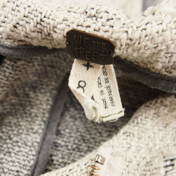 Free People We the Free Asymmetrical Cropped Tweed Jacket Womens Sz 8 - Picture 3 of 8